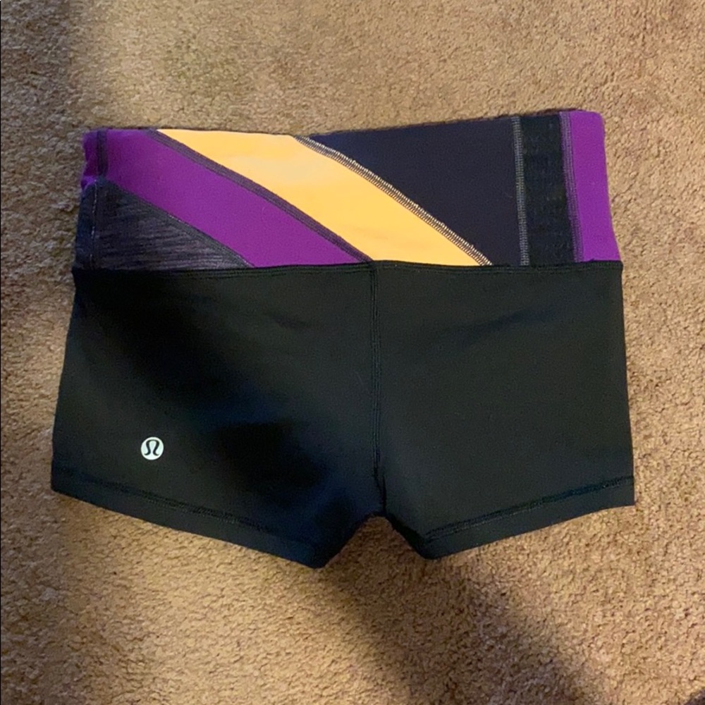 Lululemon booty shorts
